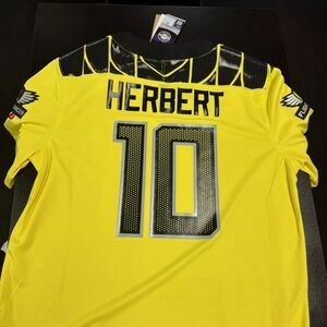 Nike Oregon Ducks Legends Jersey Justin Herbert Flight+Fight Cancer Men’s Small